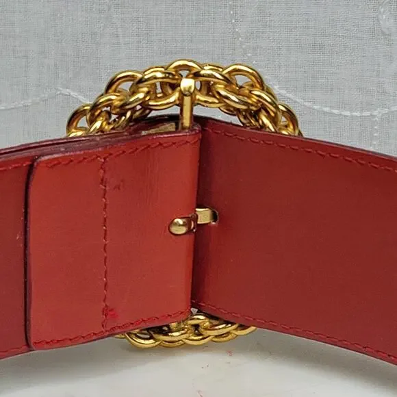 Paloma Picasso Red Leather Gold Chain Buckle Belt Made in  display picture 3